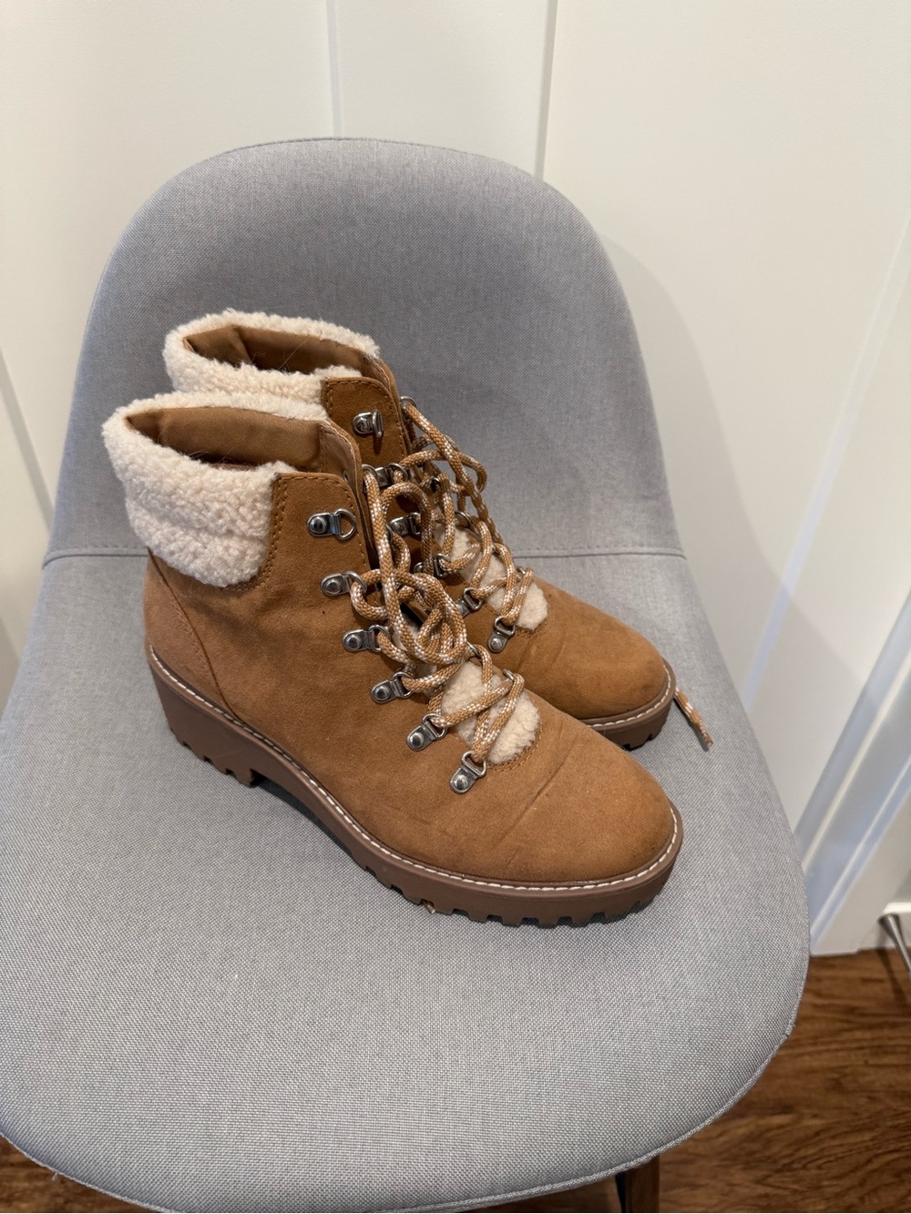 Universal Thread Tan Faux-Shearling Wedge Lace-Up Boots